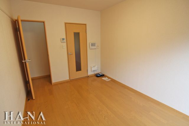 レオパレスプチパレKの居間・リビング