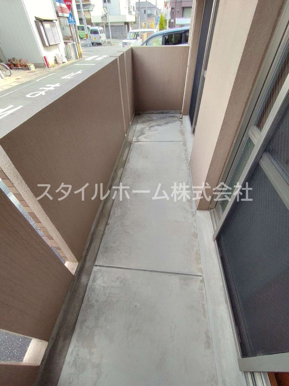 アトランティス四ツ谷のバルコニー