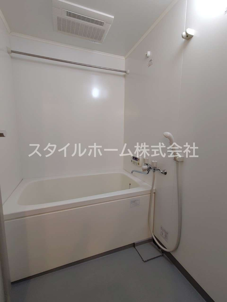 アトランティス四ツ谷の浴室