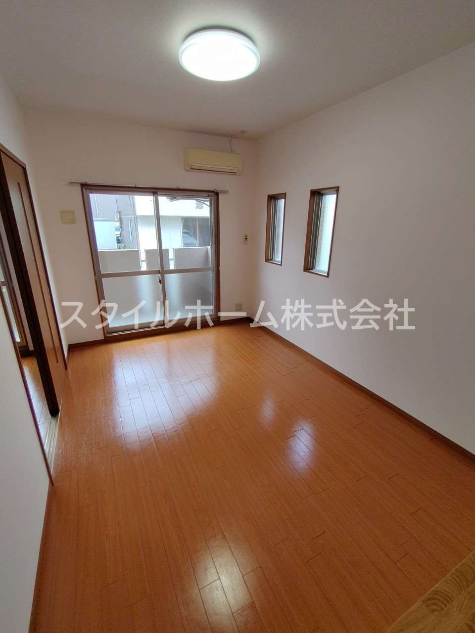 アトランティス四ツ谷の居間・リビング