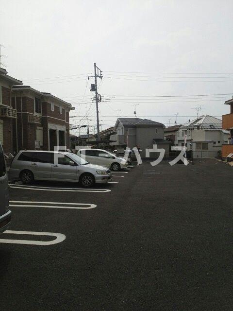 フルールⅢの駐車場|駐車場