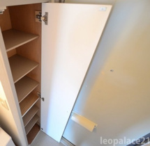 明るい玄関です