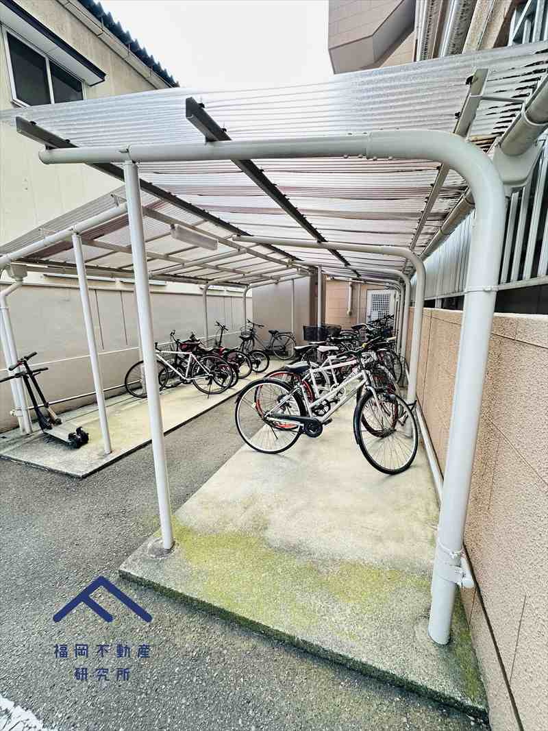 ライオンズマンション博多南の駐輪場