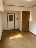 使い勝手のいい洋室です