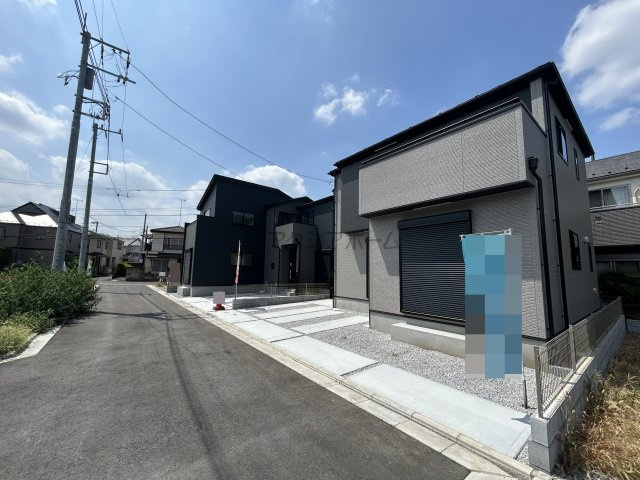 入間市東藤沢8丁目・全2棟　新築一戸建　1号棟の前面道路含む現地写真