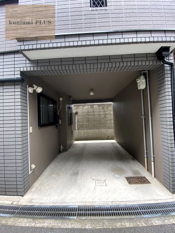 大阪市鶴見区鶴見1丁目の駐車場