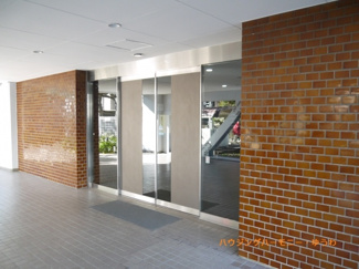 【エントランス】