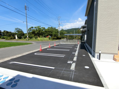 【駐車場】 | リバーサイド東巌城