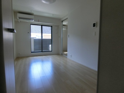 【居間・リビング】 | リバーサイド東巌城 | イメージ202写真