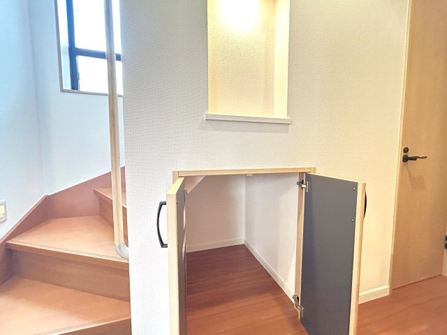 杉並区高円寺南３丁目　中古一戸建　東京メトロ丸ノ内線の玄関