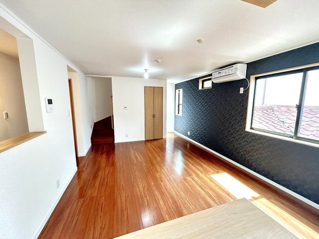 杉並区高円寺南３丁目　中古一戸建　東京メトロ丸ノ内線の居間・リビング