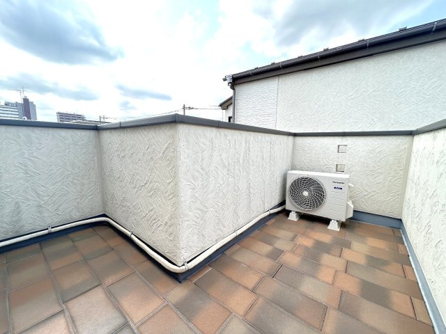 杉並区高円寺南３丁目　中古一戸建　東京メトロ丸ノ内線のバルコニー