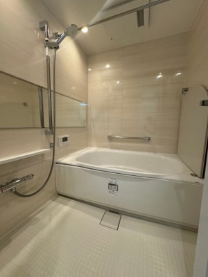 【浴室】 | ライオンズマンション湘南茅ケ崎 | 落ち着いた空間のお風呂です