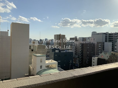 【展望】 | リーガル四ツ橋Ⅱ | 実際のお部屋からの眺望です！青空が見えて清々しいですね！