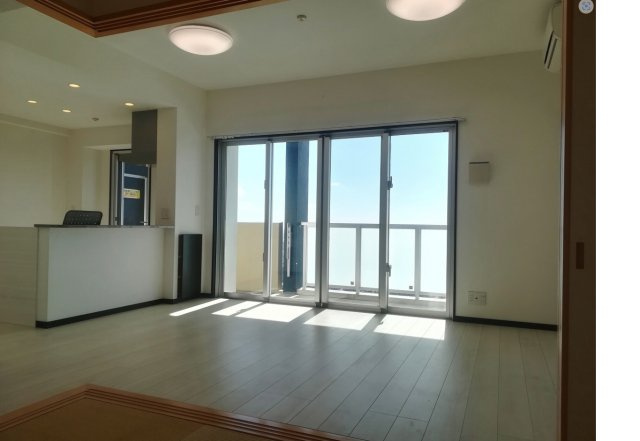 ワイズグランスカイ西原