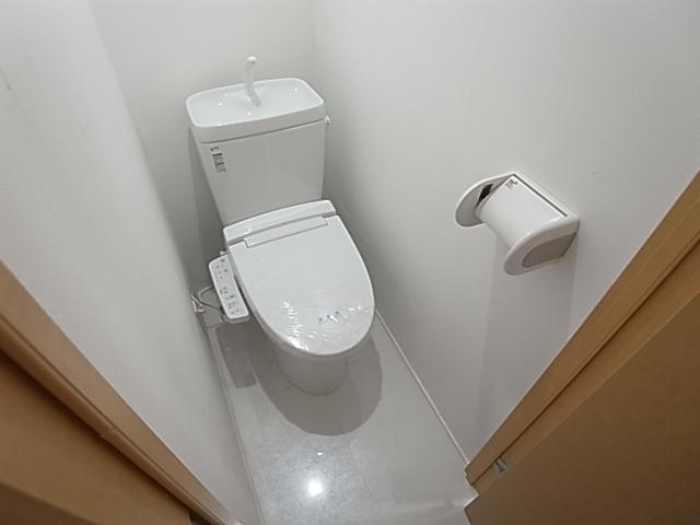 神戸市長田区大丸町３丁目の賃貸マンションのトイレ|ウォシュレット付