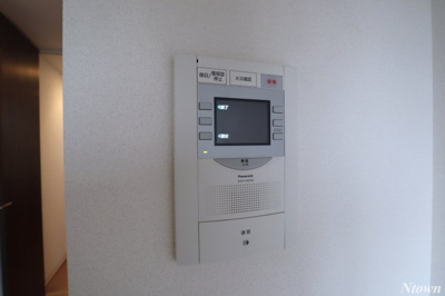 【セキュリティ】 | プレサンス名古屋グロウ | モニター付きインターホンです
