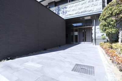 【エントランス】 | プレサンス名古屋グロウ | 建物の内部です