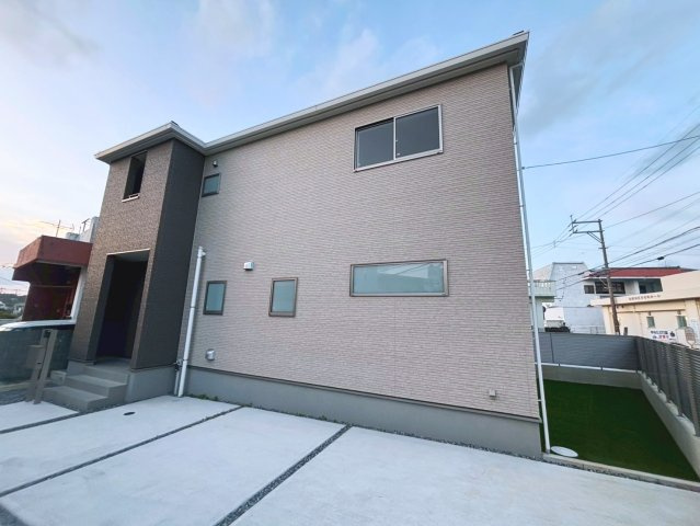 リーブルガーデン沖縄市池原　2号棟の外観|外観