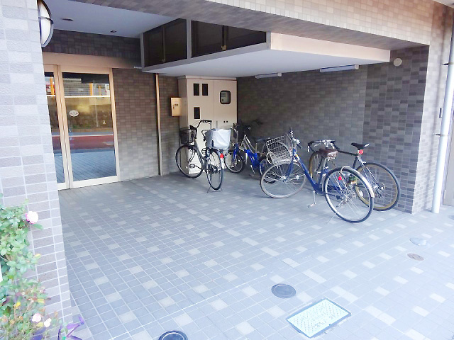 ウィステリア市ヶ谷のエントランス|エントランス☆