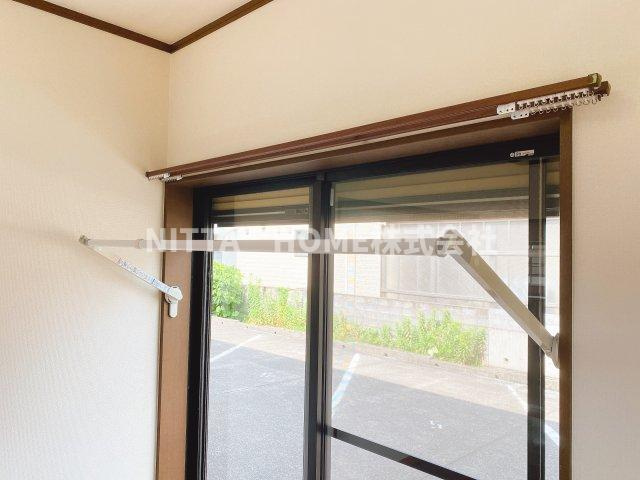 コーポラス堀江の設備|室内物干しスペースです♪