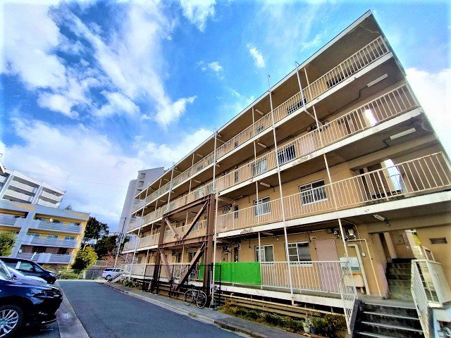 神戸市北区鈴蘭台東町６丁目の賃貸マンションの外観