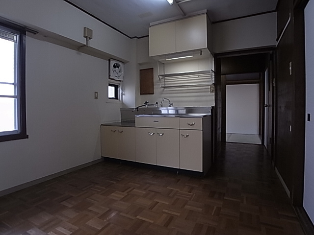 神戸市北区鈴蘭台東町６丁目の賃貸マンションの居間・リビング|ダイニング