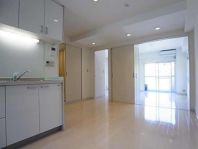 神戸市長田区長者町の賃貸マンションの居間・リビング|リビング