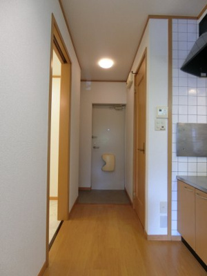【玄関】 | パークサイドひいらぎ | イメージ205号室写真