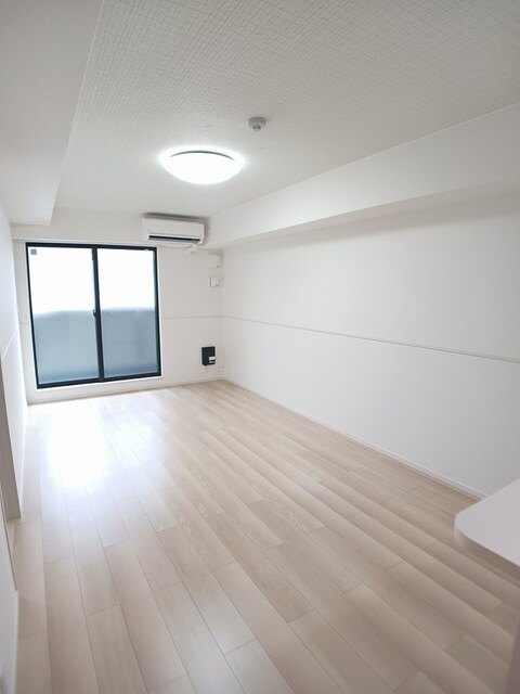 グロブナーコート丹波口の居間・リビング