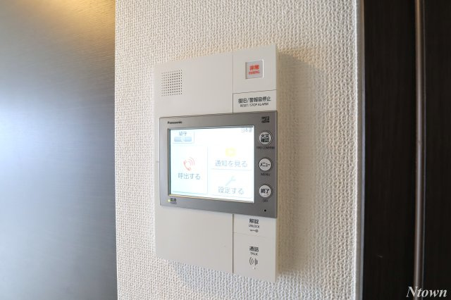 【セキュリティ】 | エステムコート名古屋泉プラチナムゲート | モニター付きインターホンです
