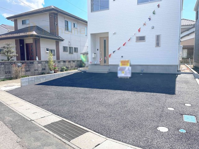 取手市宮和田第6　新築戸建て　2号棟の駐車場|カースペースは2台お停めいただけます♪