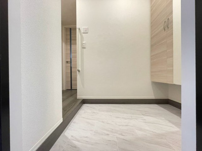 【玄関】 | O-crest池田桃園