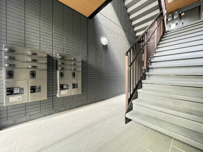 【ロビー】 | O-crest池田桃園