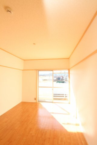 【洋室】 | 第5クロスビル