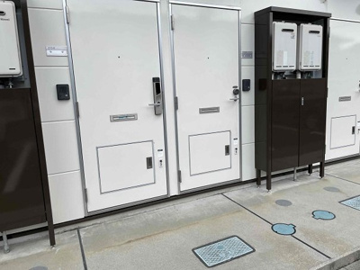 【玄関】 | レオパレスポーラスターＢ