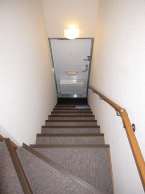 【玄関】 | レオパレスポーラスターＢ