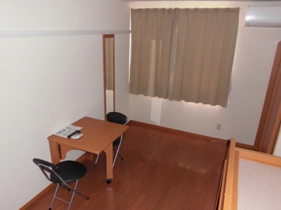 【居間・リビング】 | レオパレス琵琶渕レジデンスⅢ | 現況優先。写真は1Ｆ。