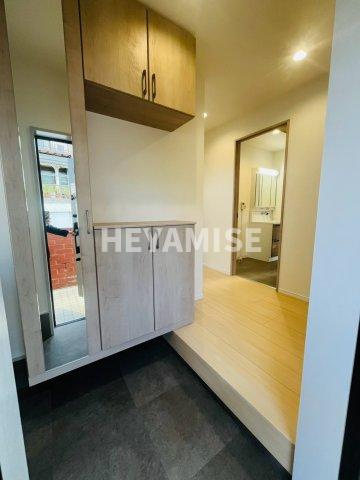 長崎市鶴の尾町　２階建4SLDKの玄関