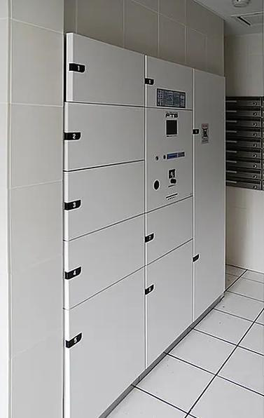 AXAS豊洲アジールコートのロビー