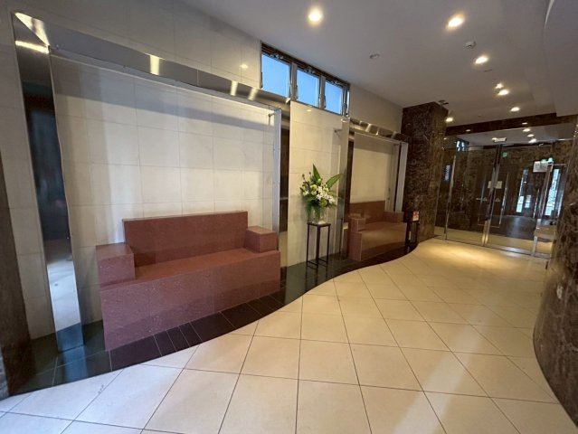 アーデン京町堀ウエストのロビー