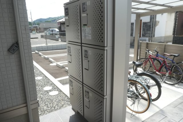 倉敷市中央２丁目のアパートのその他共用部分|宅配ボックス