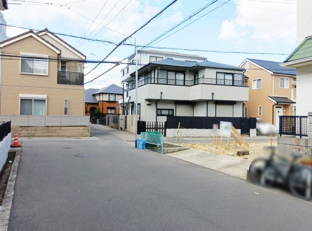 上大市１丁目土地の前面道路含む現地写真