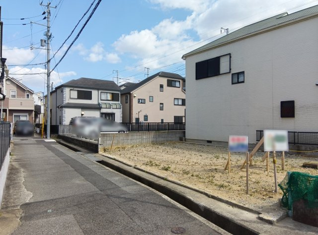上大市１丁目土地の前面道路含む現地写真