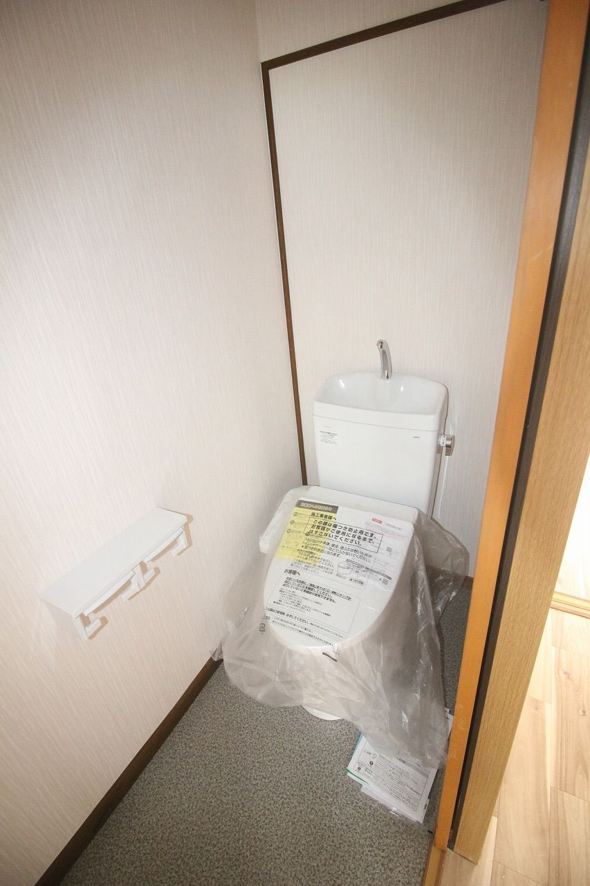 小山市喜沢のその他|2階トイレ、新品交換済み！