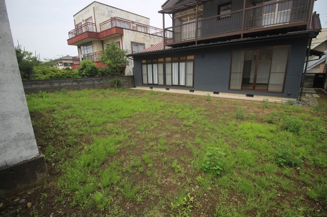 小山市喜沢の庭