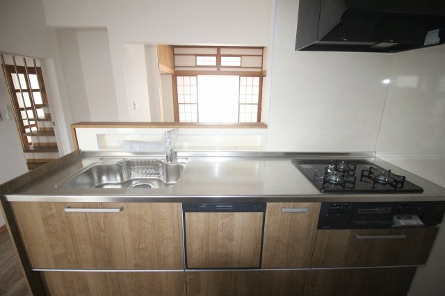 小山市喜沢のキッチン|食洗器付きの便利なシステムキッチンです！