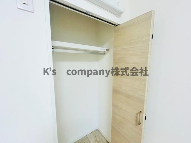 茅ヶ崎市赤羽根　ライオンズマンション湘南茅ヶ崎の収納|洋室の収納スペース◇