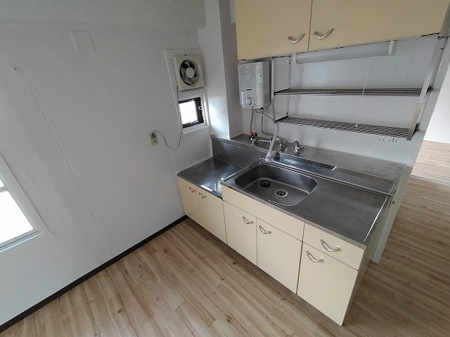 神戸市北区鈴蘭台東町６丁目の賃貸マンションのキッチン