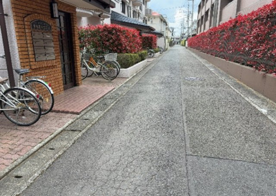 【駐車場】 | オリオエント東林間ー２ | 駐車場と明記されていても、最小スペースでつくられた駐車場だと大型車は駐車できなかったり、出入りしにくくなったりする可能性があります。お車のサイズと購入したい物件の駐車場のサイズを現地で確認しましょう。